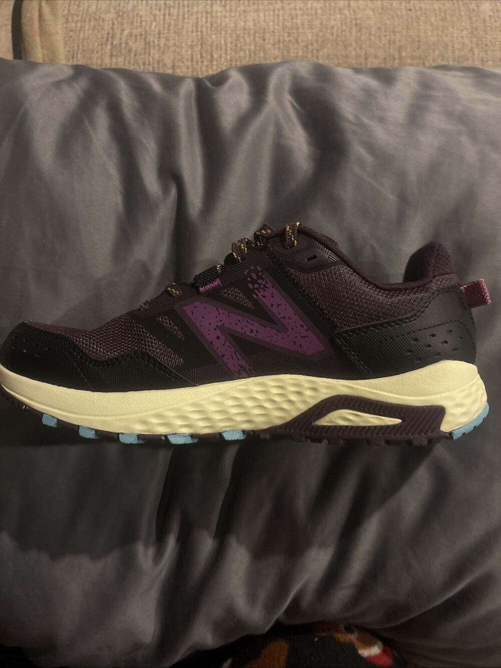 New Balance 410v8 Womens Size 8 B Pink Black Trail Running Shoes WT410CF8 NIB